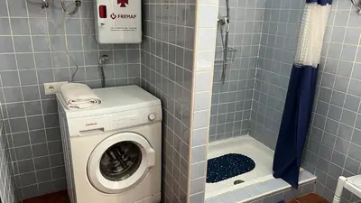 Un baño de Cortijo rural con piscina y barbacoa Archidona