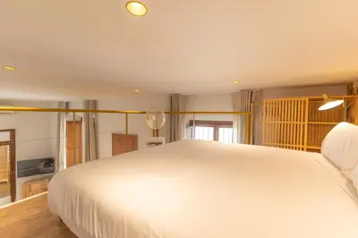 Cama o camas de una habitación en Quintana Acacias by Valcambre