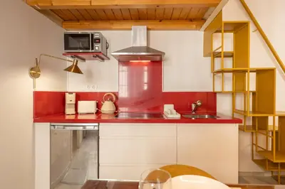 Una cocina o zona de cocina en Quintana Acacias by Valcambre