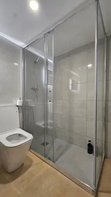 Un baño de Apartamento para 2 personas en Jaén
