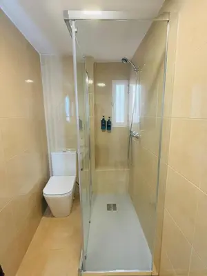 Un baño de Estudio para pareja en Jaen