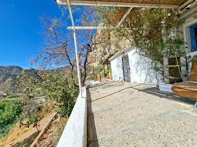 Vista general de una montaña o vista desde la casa o chalet