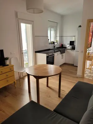 Una cocina o zona de cocina en Apartamento con WiFi y aparcamiento privado