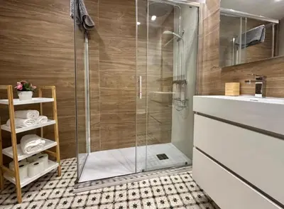 Un baño de Alexein Plaza de las Tendillas