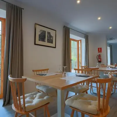 Hotel Tugasa El Almendral