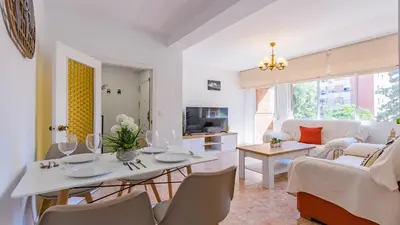 Una televisión o centro de entretenimiento en Apartamento acogedor y luminoso en Córdoba