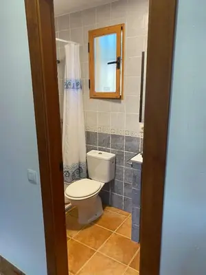 Un baño de Free WiFi - Casa Rural Mirador de la Tinajuela a menos de 15 minutos de Andújar
