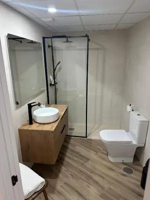 Un baño de Cruz Conde Guiris Home