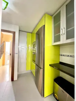 Una cocina o zona de cocina en Casa con piscina Sevilla