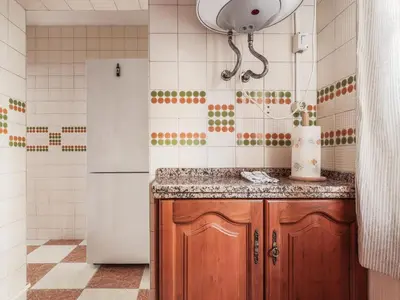 Un baño de Apt 3 habitaciones cerca Histórico Sevilla 4px