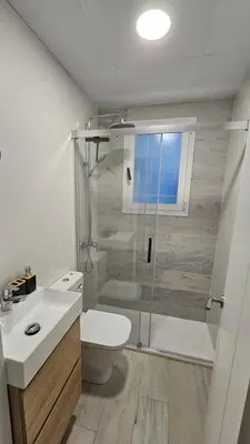 Un baño de Apartamento Deluxe con Suite principal- a 5 min del centro histórico