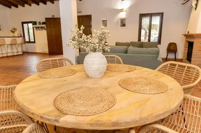 Zona de estar de Cerro Caña: Naturaleza Confort y Exclusividad