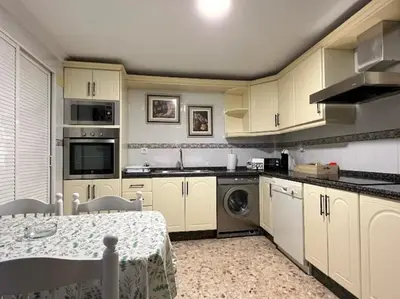 Una cocina o zona de cocina en Casa amplia a un paso de Sevilla