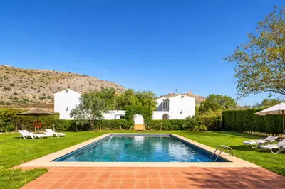 Piscina en o cerca de Cubo's Casa Rural Cortijo El Puntal