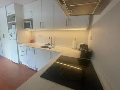 Una cocina o zona de cocina en House of flowers