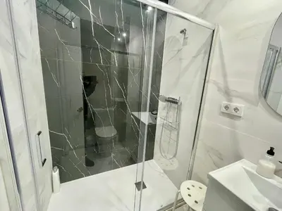 Un baño de Geysotur Narcisos de Cruz Conde