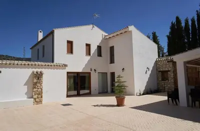 Edificio en el que se encuentra la casa o chalet