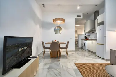 Una cocina o zona de cocina en San Marcos Loft, by Homing U