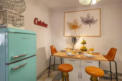 Una cocina o zona de cocina en Ohliving Line & Soul