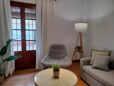 Zona de estar de Recaredo Central Suite by Valcambre