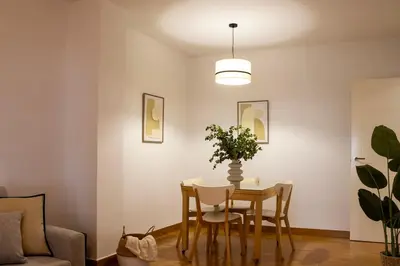 Zona de estar de Recaredo Central Suite by Valcambre