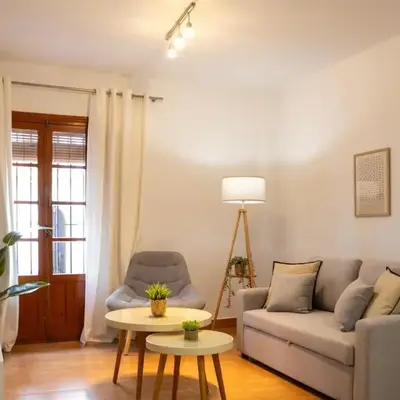 Recaredo Central Suite by Valcambre