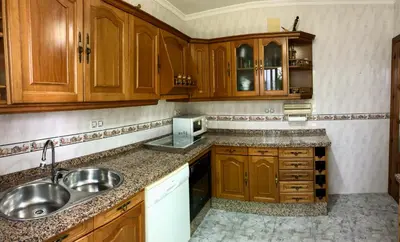 Una cocina o zona de cocina en Casa Vista Hermosa Rute