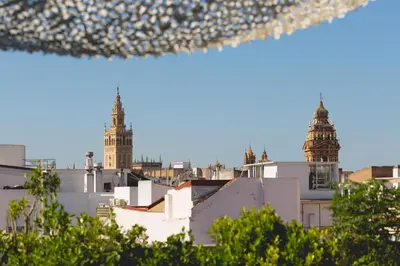 Vista general de Sevilla o vista desde el hotel