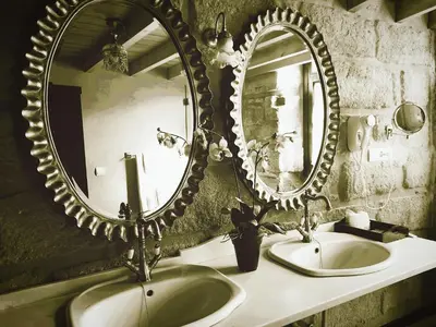Un baño de La Casona de Calderón Gastronomic & Boutique Hotel