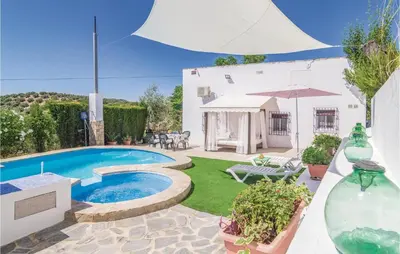 Piscina en o cerca de Stunning Home In Rute