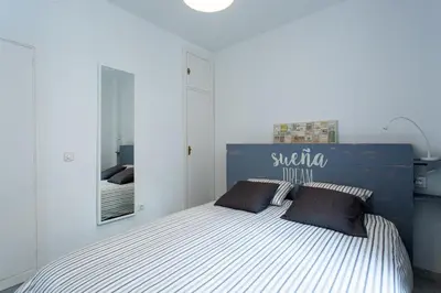 Cama o camas de una habitación en LR Parking incluido ubicacion central