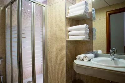Un baño de Hotel Córdoba Centro