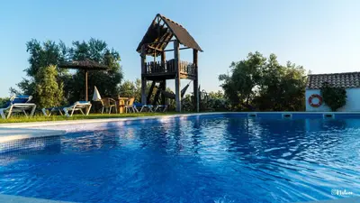 Piscina en o cerca de Molino La Nava