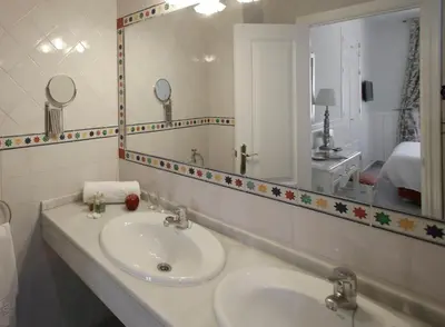 Un baño de Basic Hotel Puerta de Sevilla