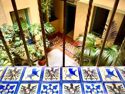 Jardín al aire libre en Hotel Conde de Cárdenas