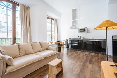 Una cocina o zona de cocina en Apartamentos 