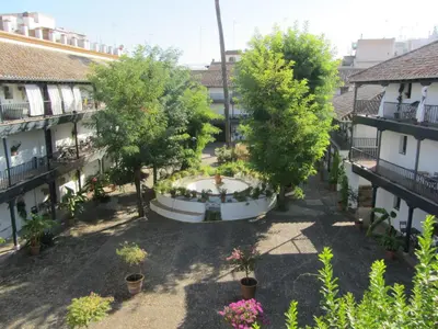 Jardín al aire libre en Monumento S.XVI Corralas