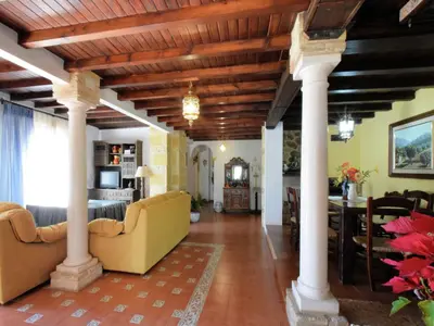 Zona de estar de Holiday Home in Zagrilla Alta with Pool