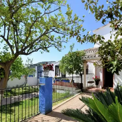 Holiday Home in Zagrilla Alta with Pool