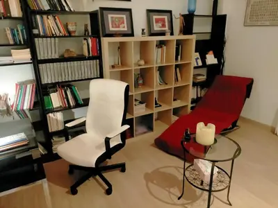 Biblioteca en el apartamento