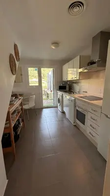 Una cocina o zona de cocina en Casa Rural Nacimiento del Hueznar - Tomillo 17