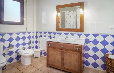Un baño de Spacious villa with private pool near Priego de Cordoba