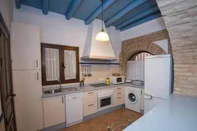 Una cocina o zona de cocina en Fabulosa, Casa Mudéjar. Centro Histórico.
