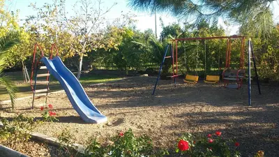 Zona de juegos infantil en Alojamiento Rural VillaSol