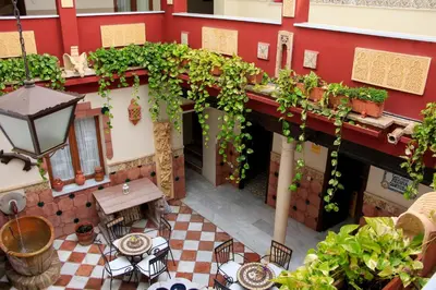 Jardín al aire libre en Apartamentos Medina Qurtuba
