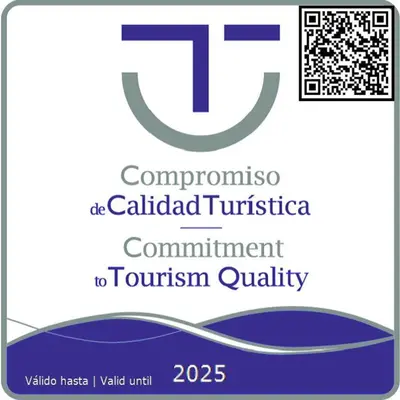 Certificado, premio, señal o documento que está expuesto en Apartamentos Medina Qurtuba