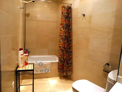Un baño de Minimalist Loft Center by gms apartamentos