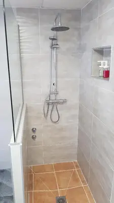 Un baño de Manzil Cordoba