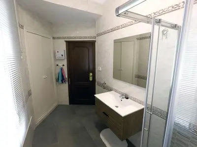 Un baño de Eduardo Lucena 5, Alcázar