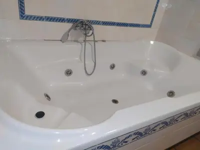 Un baño de Los Bronces